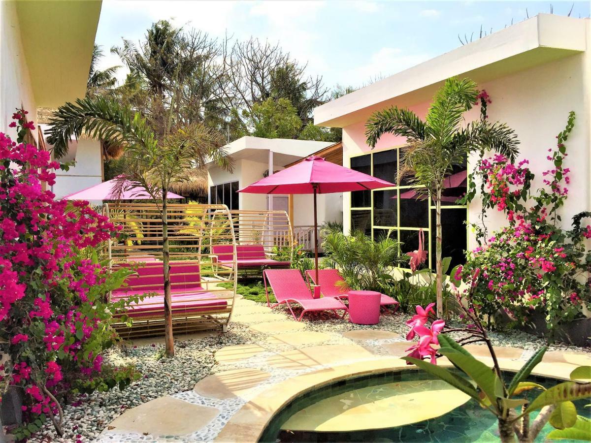 Hotel Flamingo Gili Trawangan Esterno foto
