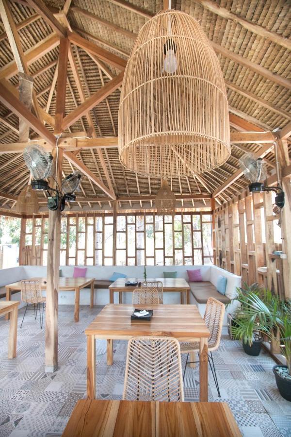 Hotel Flamingo Gili Trawangan Esterno foto